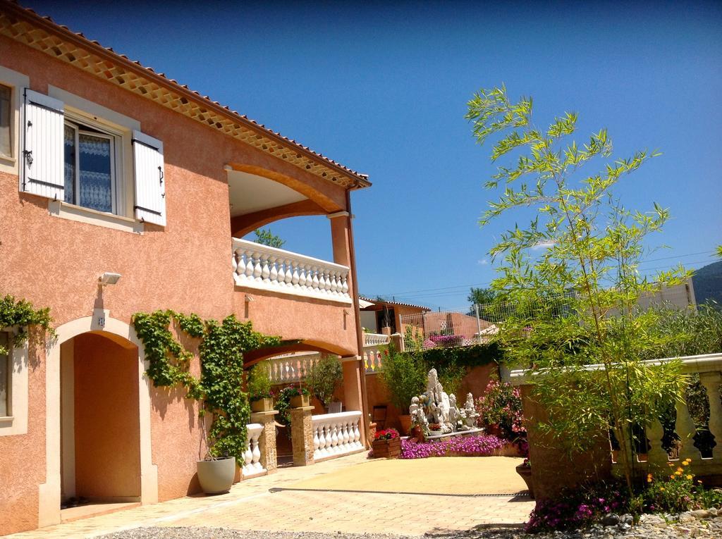 Chambres D'Hotes Les Noisetiers Digne-les-Bains Exterior photo